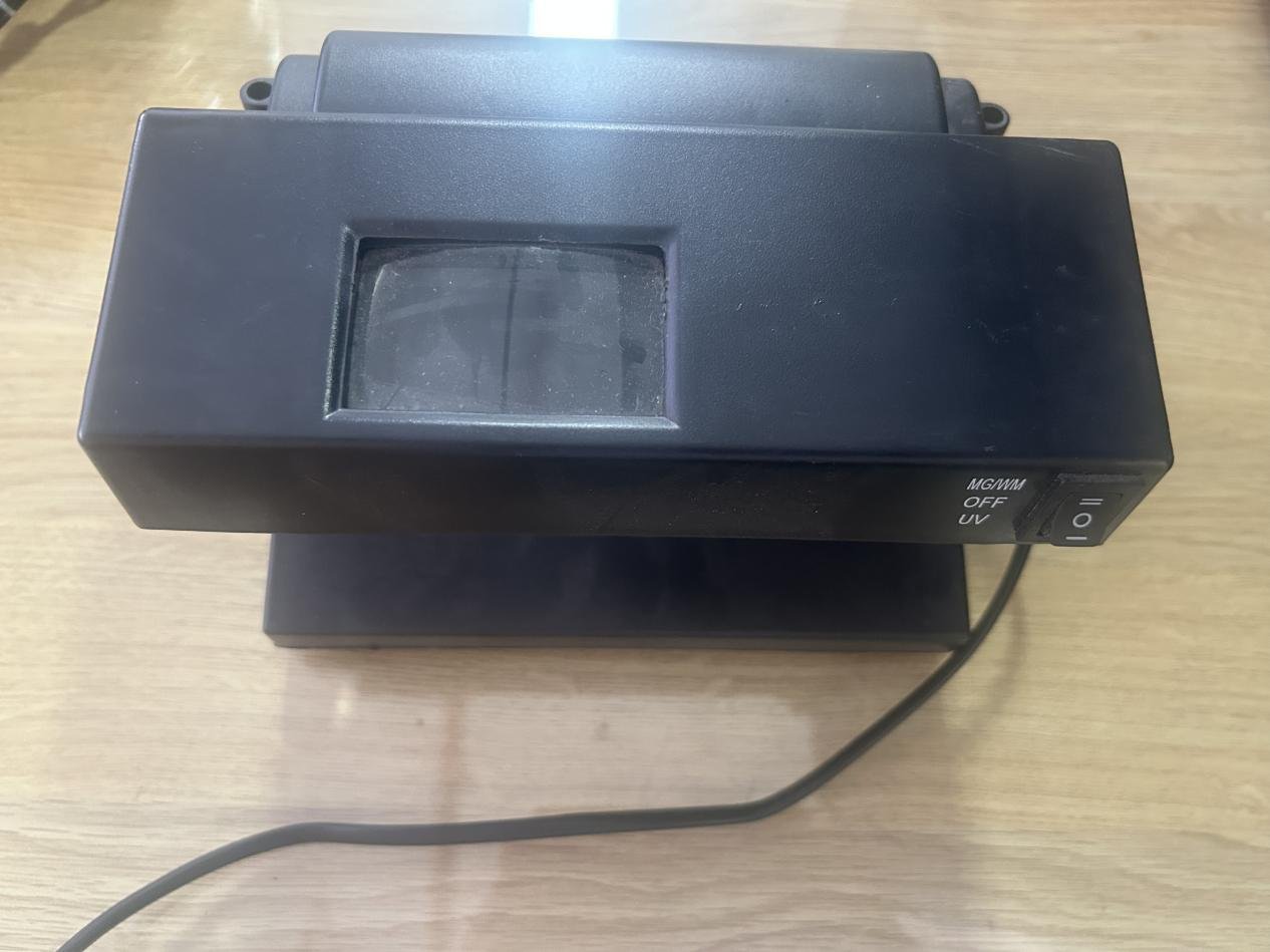 Triple-use UV Analyzer
